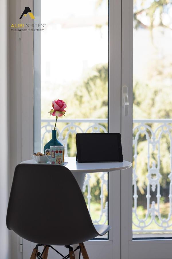 Alibi Suites Suite Museum: Gioiello Con Vista Sul Museo Archeologico Nazionale, Letto E Doccia Con Cromoterapia, Smart Tv, Wifi E A/C Ruvo di Puglia Exterior foto