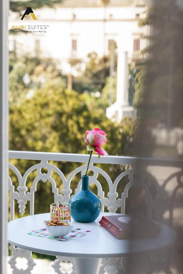 Alibi Suites Suite Museum: Gioiello Con Vista Sul Museo Archeologico Nazionale, Letto E Doccia Con Cromoterapia, Smart Tv, Wifi E A/C Ruvo di Puglia Exterior foto