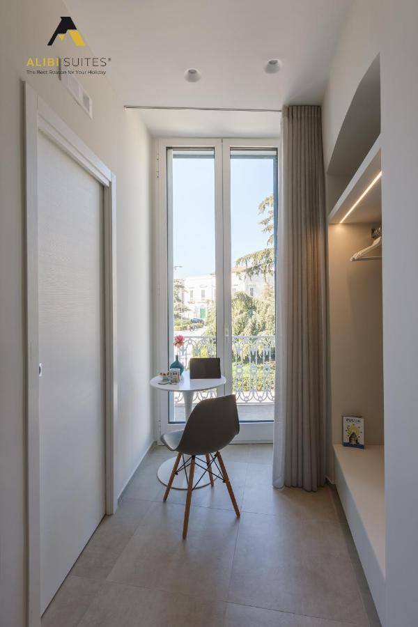 Alibi Suites Suite Museum: Gioiello Con Vista Sul Museo Archeologico Nazionale, Letto E Doccia Con Cromoterapia, Smart Tv, Wifi E A/C Ruvo di Puglia Exterior foto
