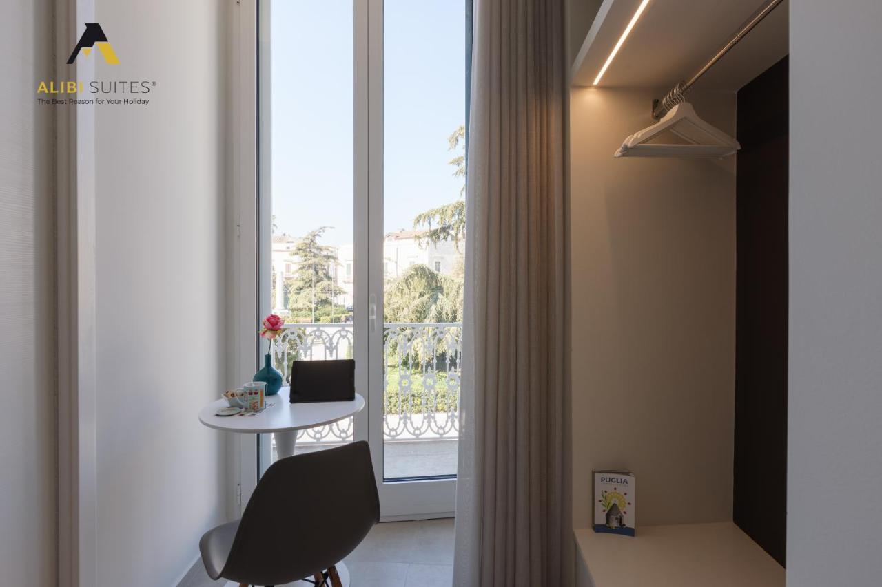 Alibi Suites Suite Museum: Gioiello Con Vista Sul Museo Archeologico Nazionale, Letto E Doccia Con Cromoterapia, Smart Tv, Wifi E A/C Ruvo di Puglia Exterior foto